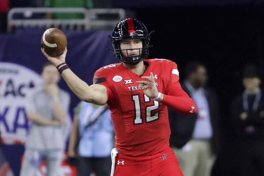 Shough leads Texas Tech over Ole Miss 42-25 in Texas Bowl