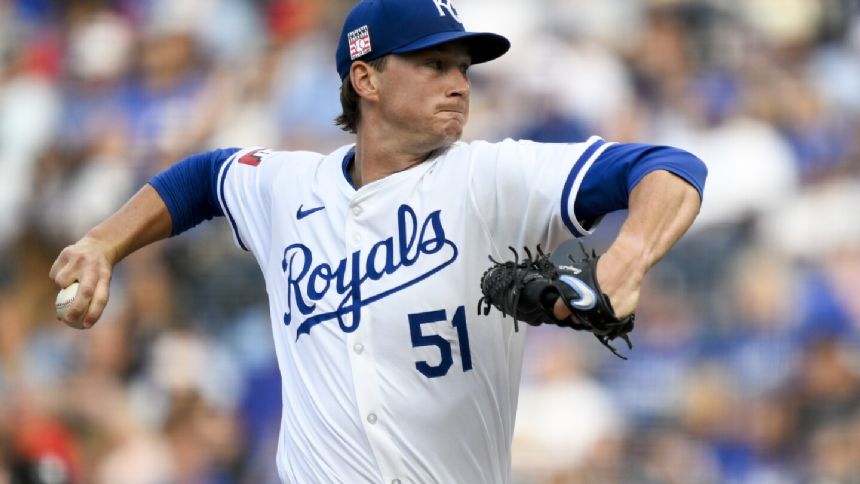 Singer throws seven shutout innings to lead Royals past White Sox, 6-1