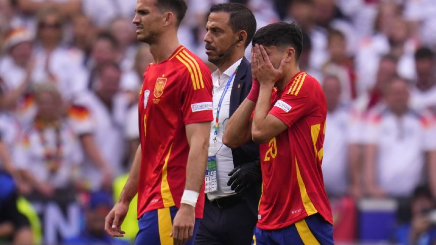 Spain's youngsters frustrated by aggressive Germany and it is 0-0 at halftime in Euro 2024 quarters
