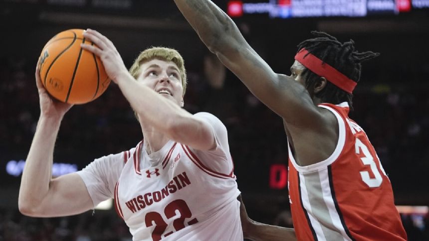 Steven Crowl, AJ Storr post double-doubles, lead No. 20 Wisconsin past Ohio State 62-54