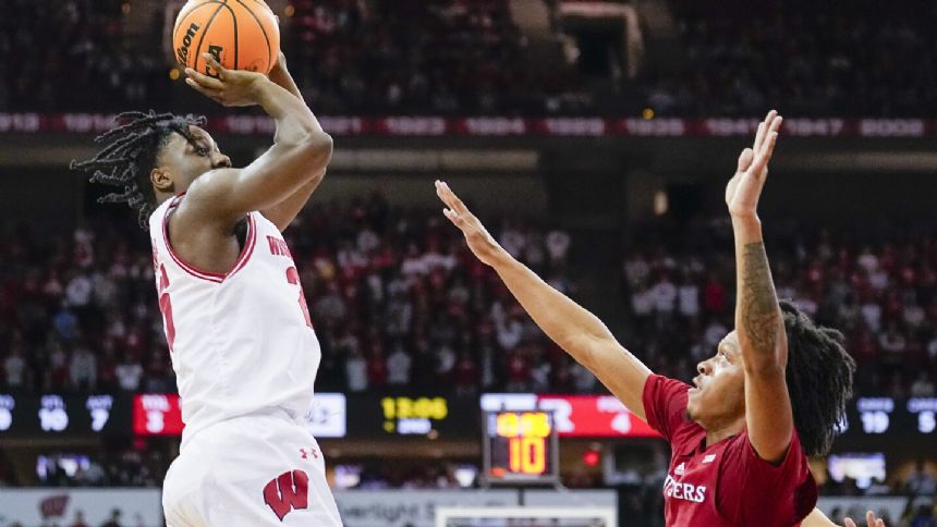 Storr's 19 powers Wisconsin past Rutgers in home finale, 78-66