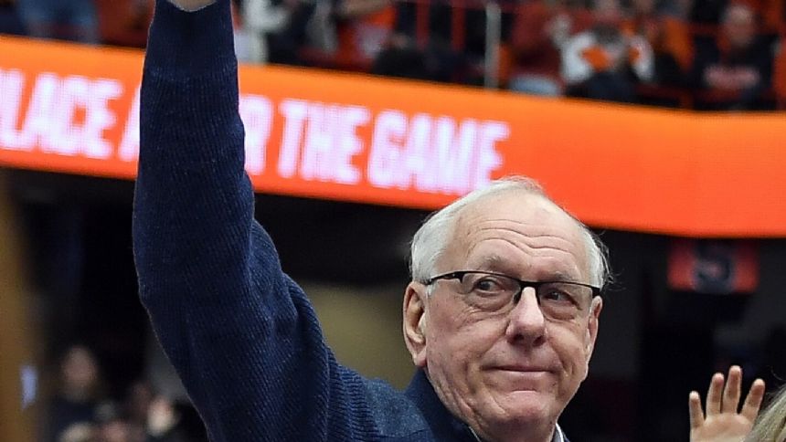 Syracuse nearly blows 29-point lead, edges Notre Dame on 'Jim Boeheim Day'