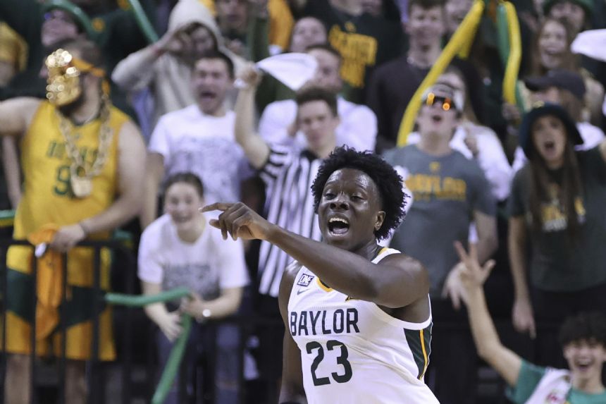 Tchatchoua, a 'walking miracle,' back for No. 14 Baylor