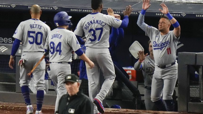 Teoscar Hernandez hits 2-run double in 11th, lifts Dodgers over Yankees 2-1