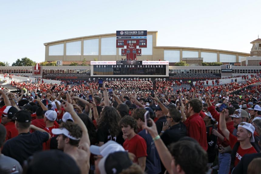 Texas Tech tops No. 22 Texas 37-34 with FG in wild OT finish