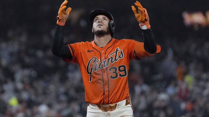 Thairo Estrada's go-ahead 3-run homer in the fifth inning lifts Giants past Rockies 10-5