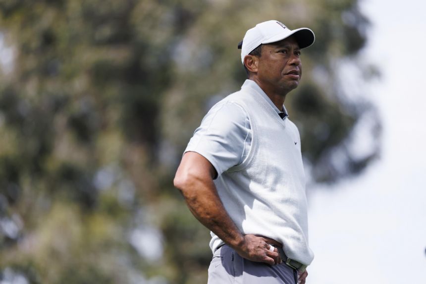 Tiger Woods gets some momentum with weekend 67 at Riviera