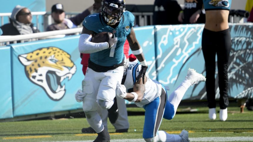 Travis Etienne Scores Twice, Jaguars End 4-game Skid With 26-0 Shutout ...