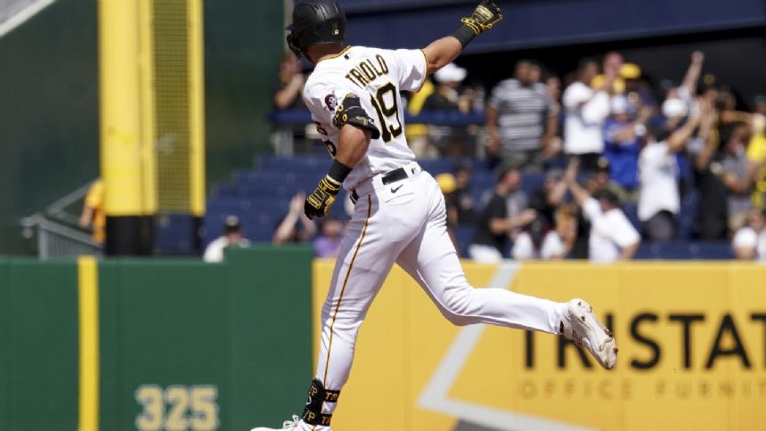 Triolo' 1st big league homer leads Pirates over Reds 4-2 in doubleheader opener