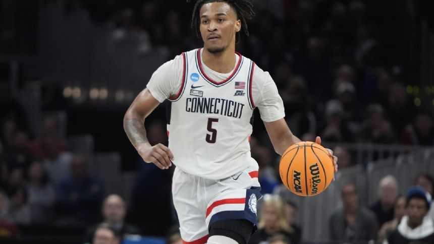 UConn's Castle, Kentucky duo, Tennessee's Knecht headline the list of top guards in the NBA draft