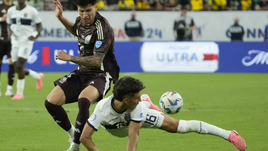 Up for review: Ecuador earns spot in Copa America quarterfinals with 0-0 draw against Mexico