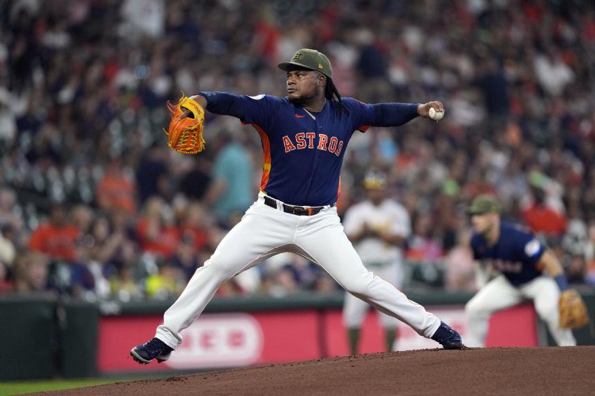 Valdez throws 4-hitter to lead Astros over Oakland 2-0