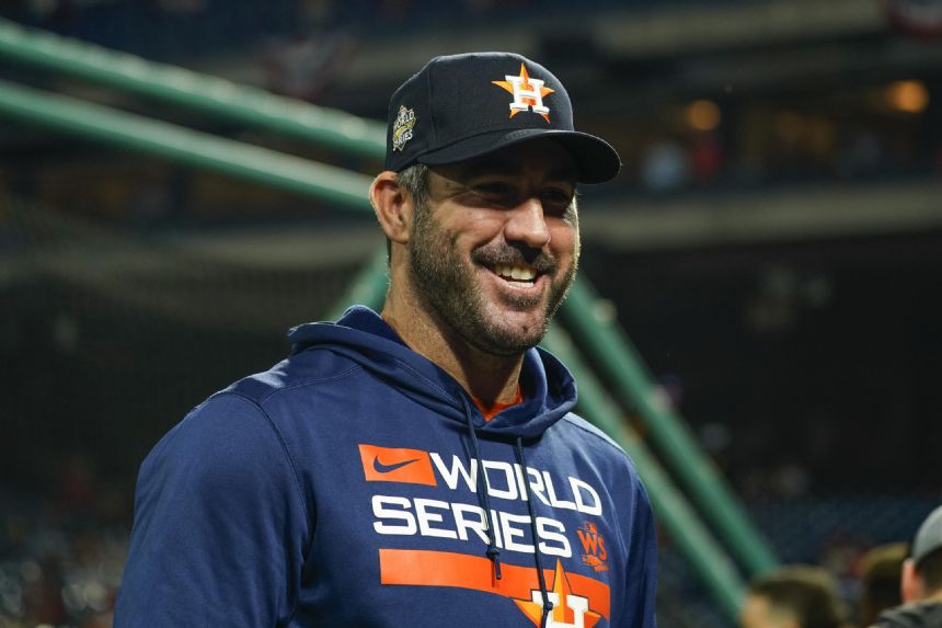 Verlander flips script, gives thumbs-up to Phillies fans