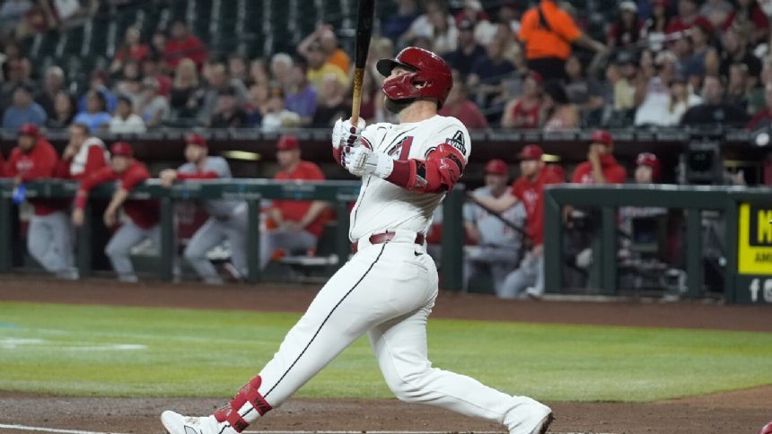 Walker hits 2 HRs, Pederson adds a grand slam and the D-backs coast past the Angels 11-1