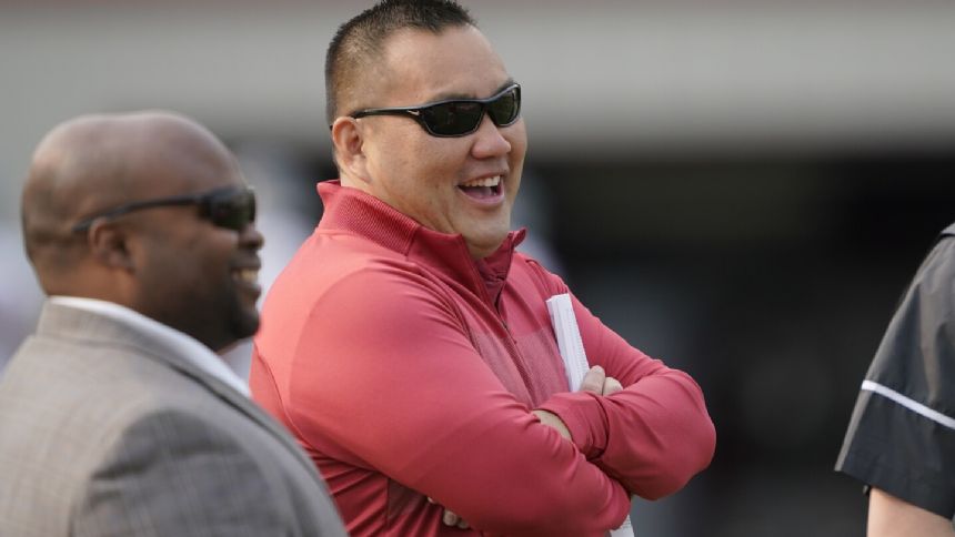 Washington hires athletic director Pat Chun away from rival Washington State, AP source says