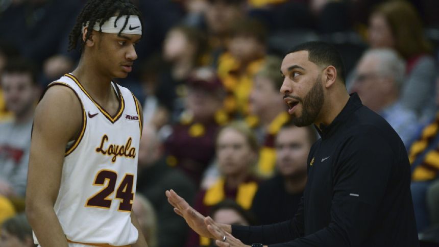 Watson and Norris help Loyola Chicago top No. 21 Dayton 77-72