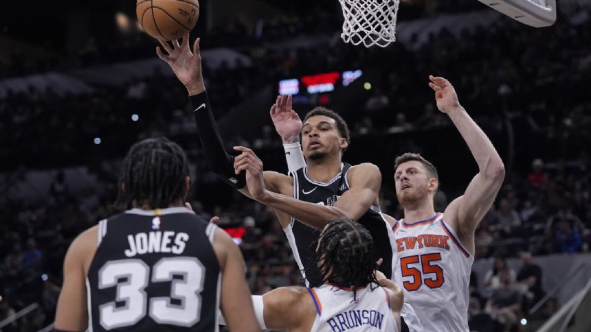 Wembanyama has 40 points, 20 rebounds, Spurs overcome Brunson's 61 points to edge Knicks in OT