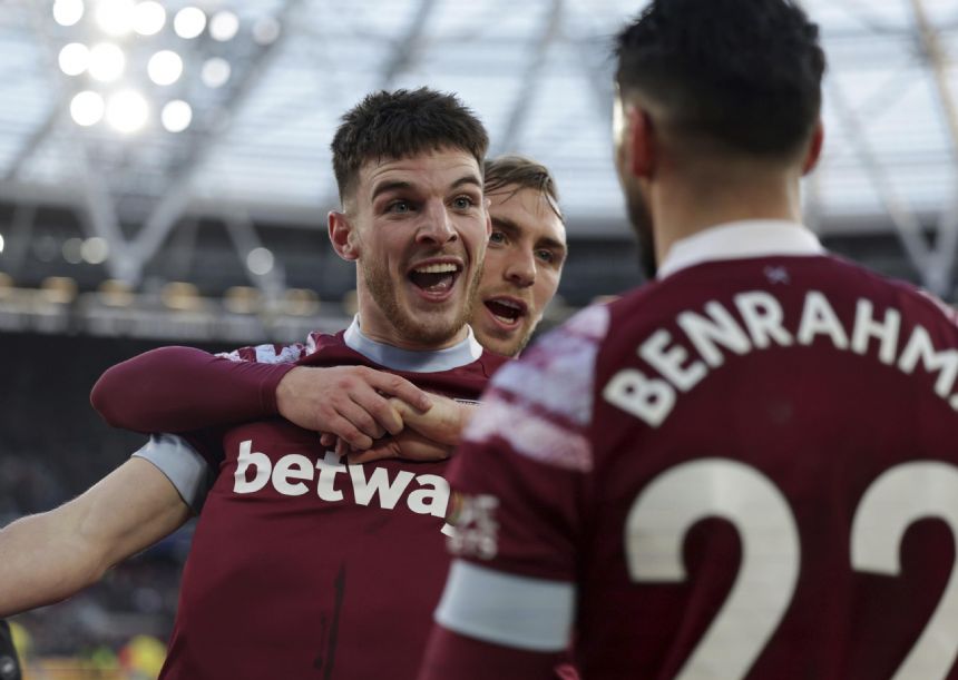 West Ham smashes Forest 4-0 with Danny Ings scoring twice