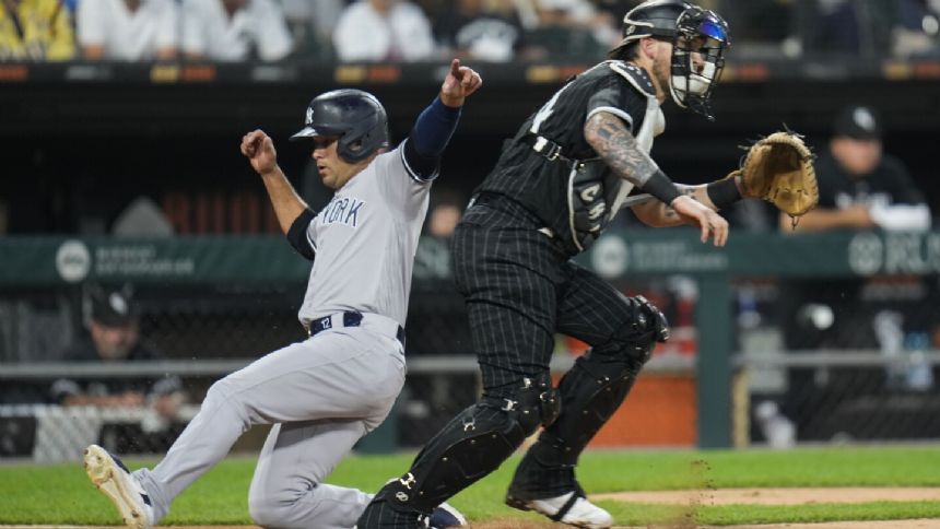 Kopech exits White Sox game vs Rangers with knee discomfort