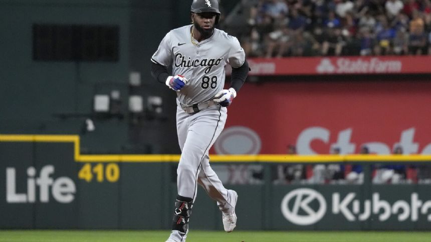 White Sox fall 50 games under .500 and are on pace to match most losses in modern era
