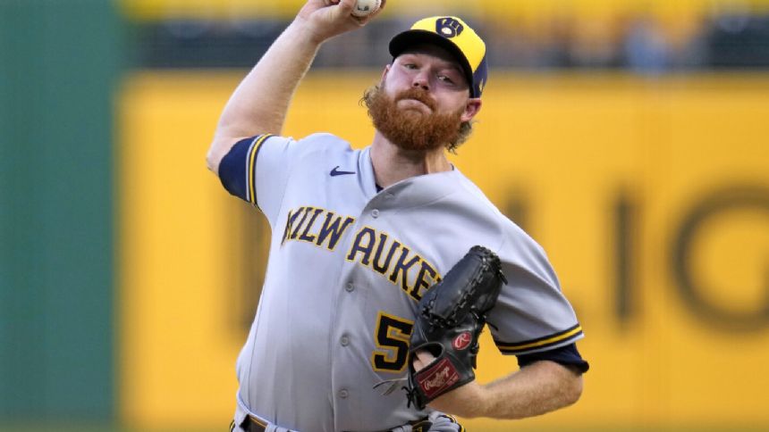 Woodruff staying with Brewers on backloaded 2-year deal worth $17.5 million