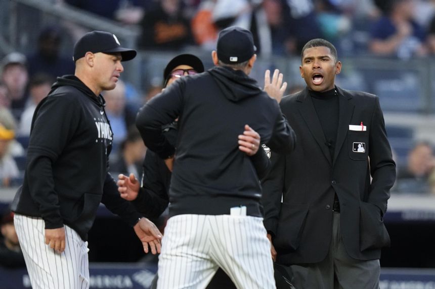 Yankees Aaron Boone ejected for 4th time this season