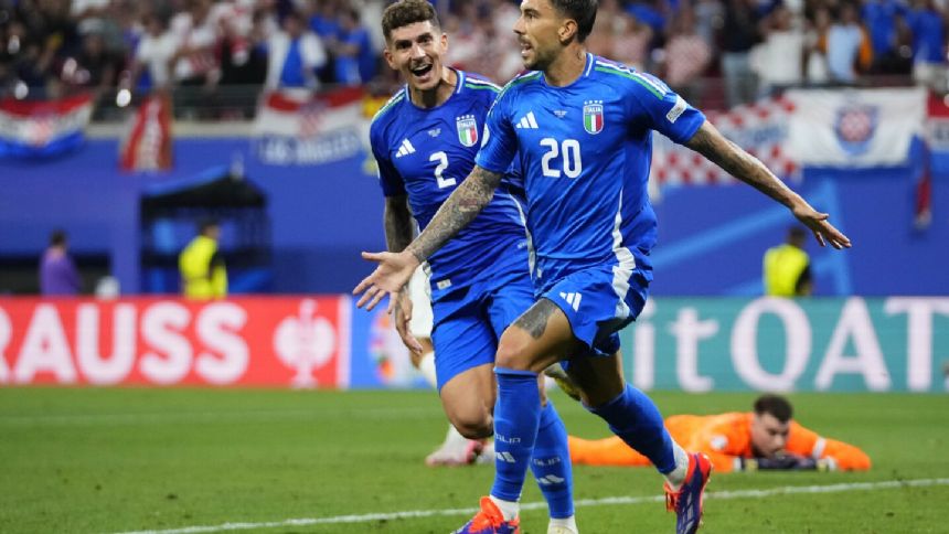 Zaccagni scores in injury time for Italy to advance at Euro 2024 with draw against Croatia