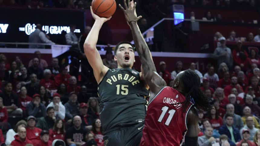 Zach Edey joins 2000 point, 1000 rebound Big 10 club as No. 2 Purdue holds off Rutgers