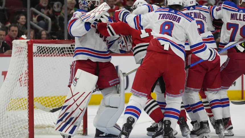 Zibanejad scores in overtime as the Rangers beat the Blackhawks 4-3 for their 4th straight win