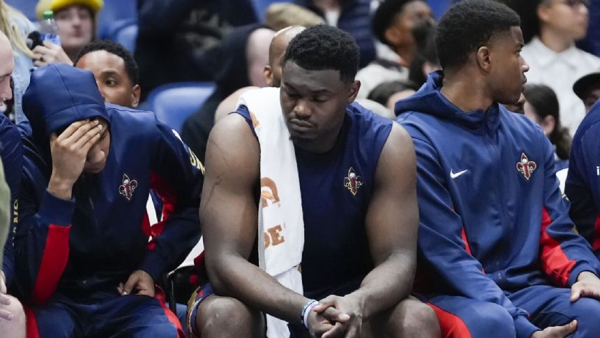 Zion Williamson dealing with finger injury during Pelicans' playoff push