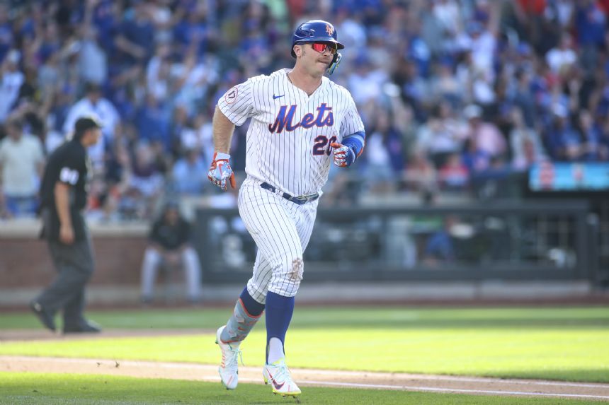 Padres vs Mets Betting Odds, Free Picks, and Predictions (10/8/2022)