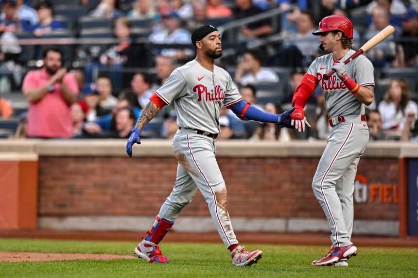 Doyle's 3-run triple, Blackmon's three RBIs lead Rockies to 8-7