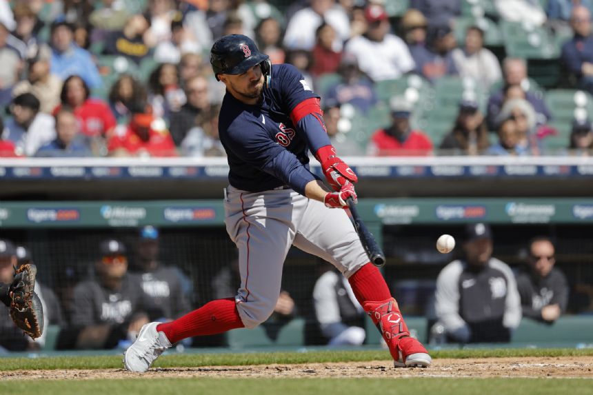 Yu Chang drives in 2 runs in 5-run 2nd inning as Red Sox beat A's 7-3