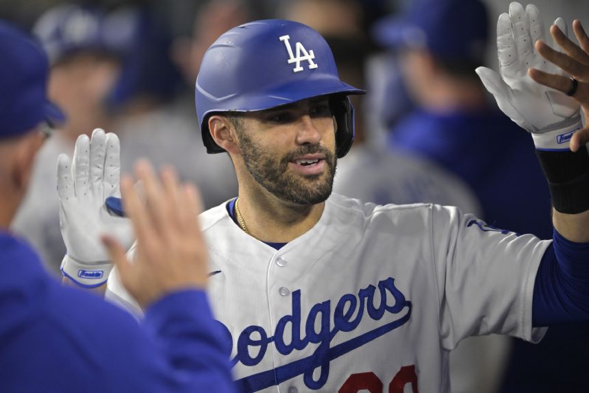 Giants vs Dodgers Betting Odds, Free Picks, and Predictions (7/22/2024)