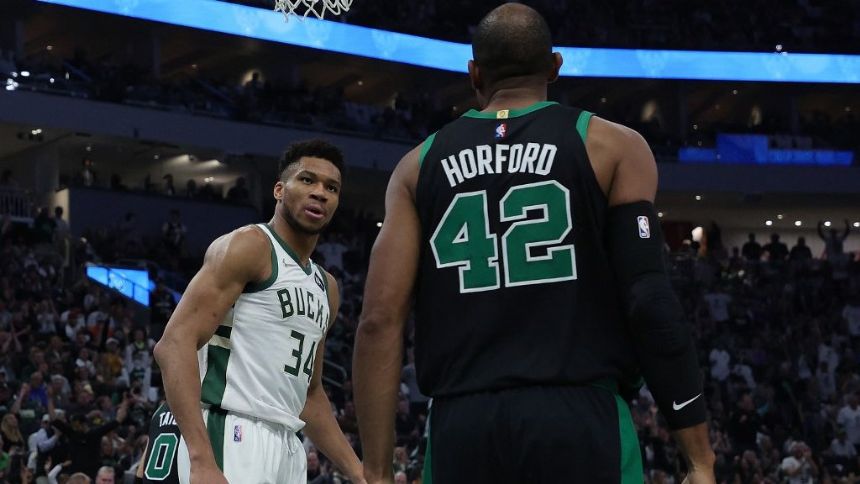 Bucks vs Celtics Betting Odds, Free Picks, and Predictions (12/25/2022)