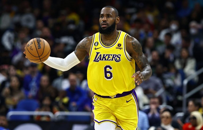 Lakers vs Heat Betting Odds, Free Picks, and Predictions (12/28/2022)