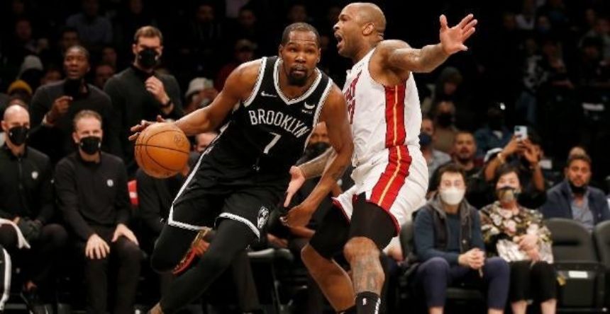 Nets vs Heat Betting Odds, Free Picks, and Predictions (1/8/2023)