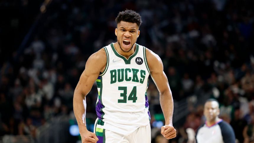 Bucks vs Clippers Betting Odds, Free Picks, and Predictions (2/10/2023)