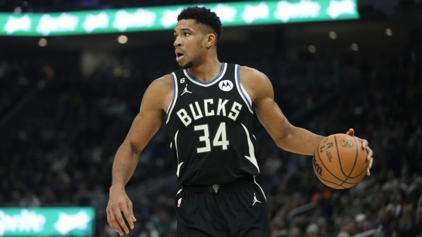 Celtics vs Bucks Betting Odds, Free Picks, and Predictions (2/14/2023)