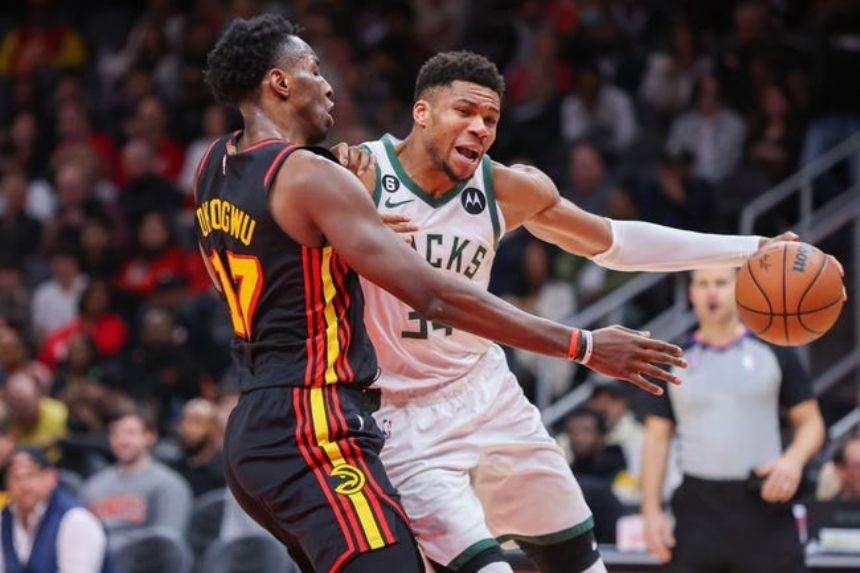 Bucks vs Heat Betting Odds, Free Picks, and Predictions (11/28/2023)