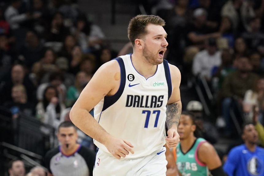 Mavericks vs Heat Betting Odds, Free Picks, and Predictions (4/10/2024)