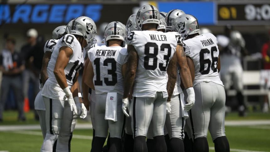 Raiders vs Titans Betting Odds, Free Picks, and Predictions (9/25/2022)