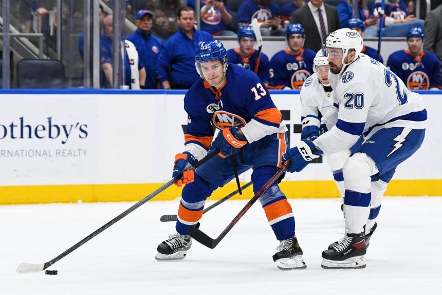 Panthers vs Islanders Betting Odds, Free Picks, and Predictions (10/13/2022)