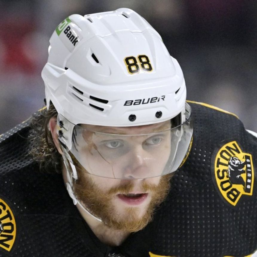 Coyotes vs Bruins Betting Odds, Free Picks, and Predictions (10/15/2022)