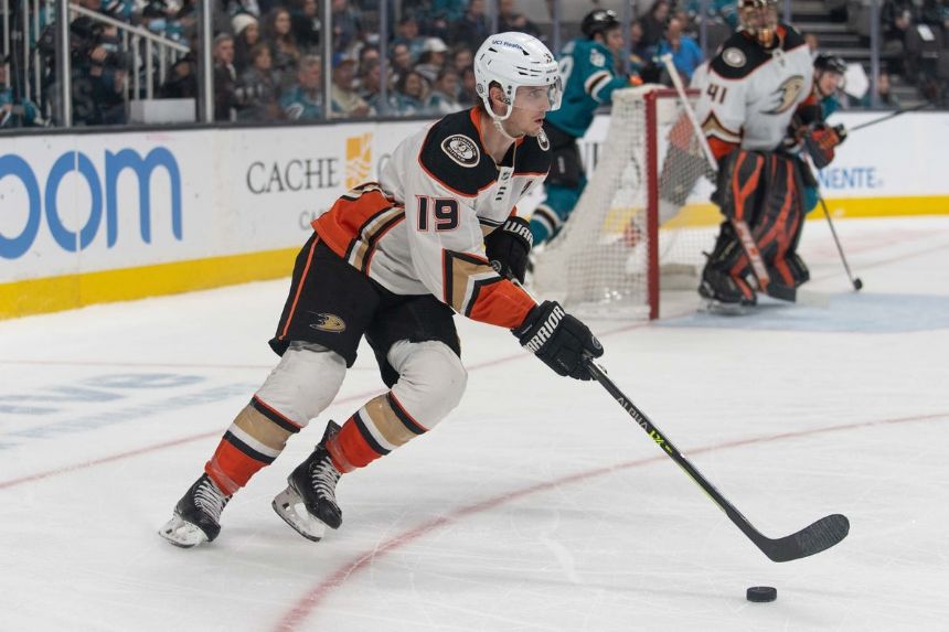 Ducks vs Islanders Betting Odds, Free Picks, and Predictions (10/15/2022)