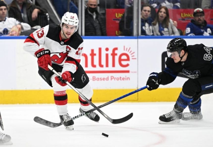 Maple Leafs vs Devils Betting Odds, Free Picks, and Predictions (11/23/2022)