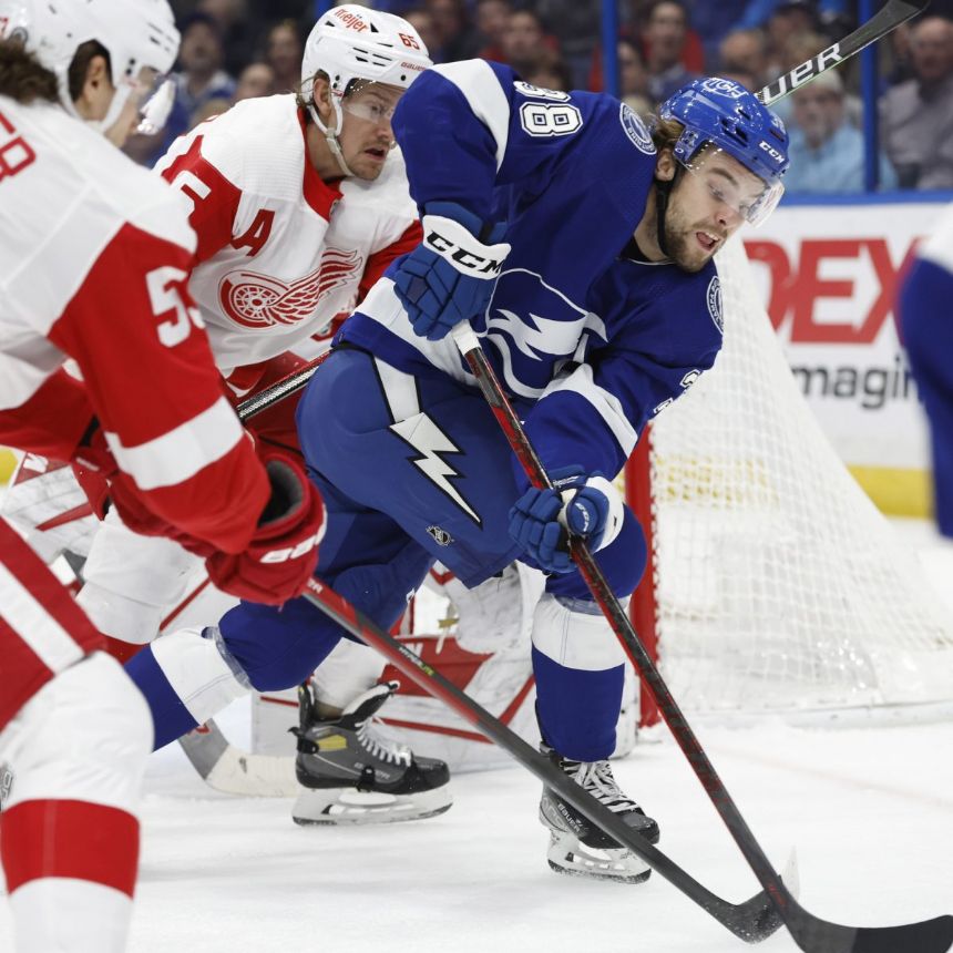 Red Wings vs Lightning Betting Odds, Free Picks, and Predictions (12/6