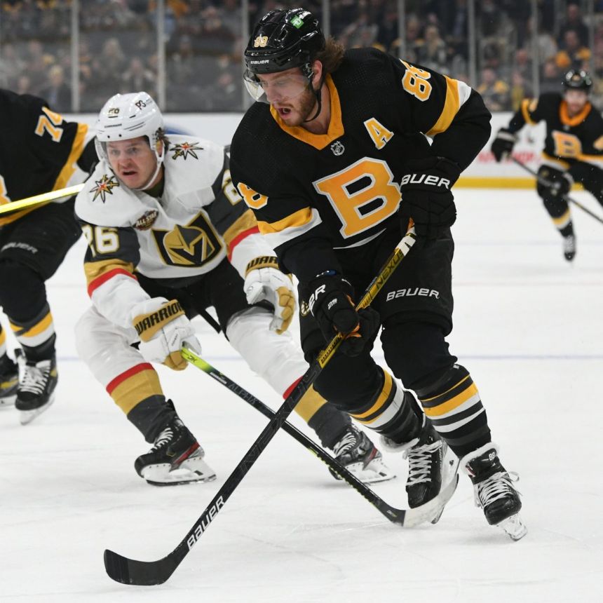 Islanders vs Bruins Betting Odds, Free Picks, and Predictions (12/13/2022)