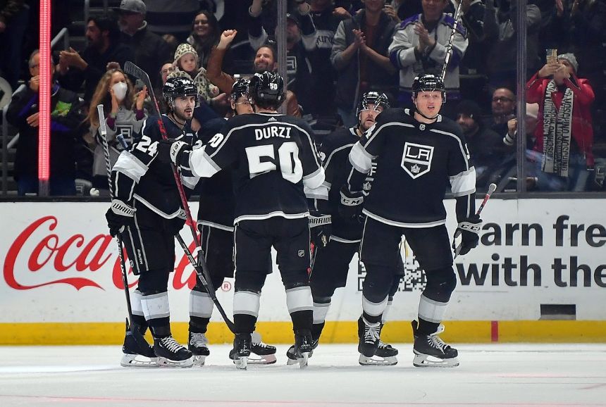 NHL Odds: Sharks-Kings prediction, odds and pick - 12/17/2022