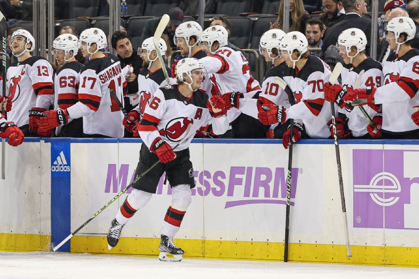 Bruins vs Devils Betting Odds, Free Picks, and Predictions (12/28/2022)